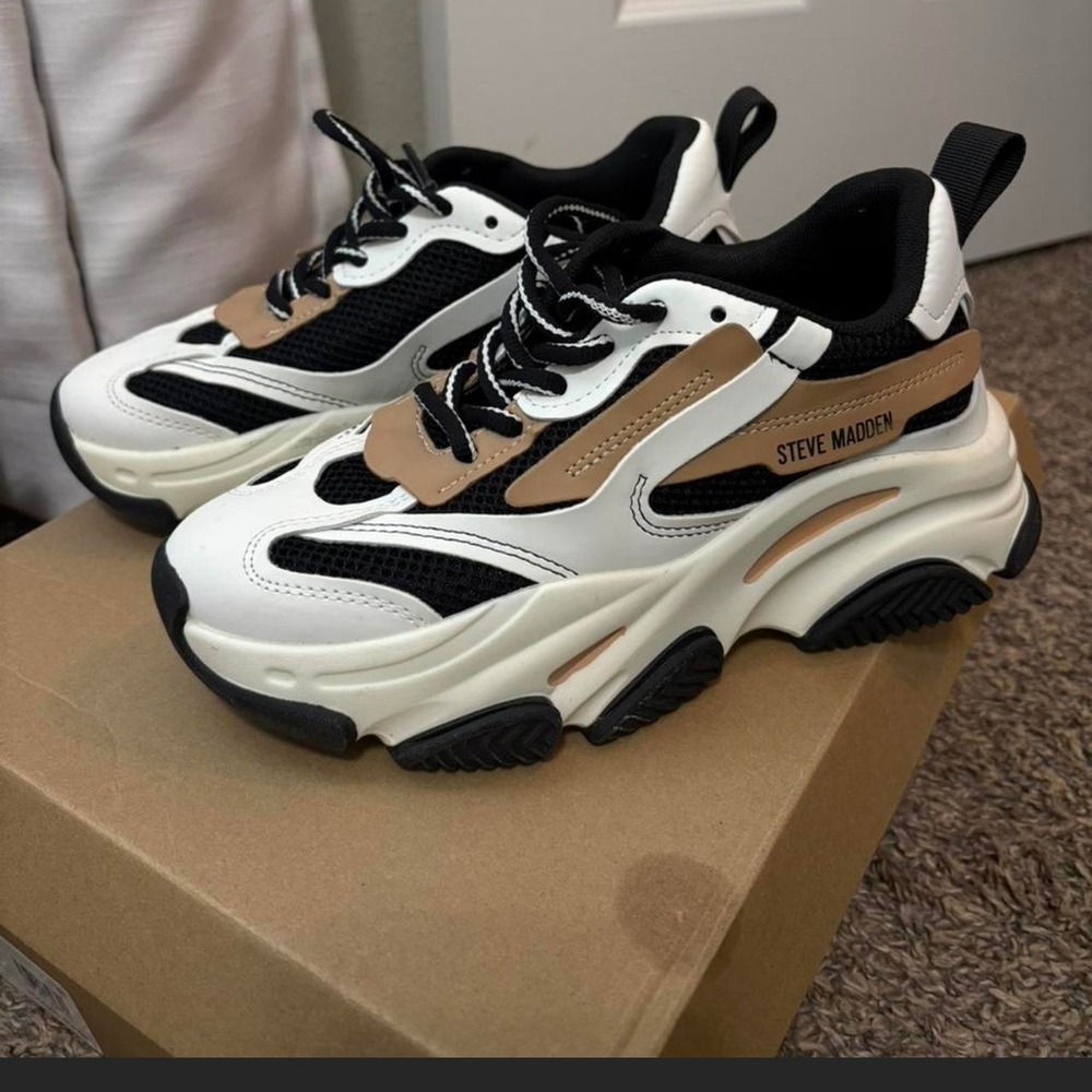 Steve Madden White Black Tan Platform Dad Sneakers